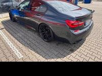 Gebraucht BMW 740 320 PS (235 kW) 2017 Grau Limousine