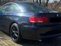 Gebraucht BMW 325 218 PS (160 kW) 2008 Blau Coupé