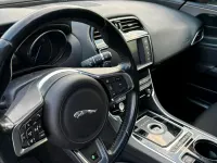Gebraucht Jaguar XE R-Sport 180 PS (132 kW) 2015 Weiß Limousine