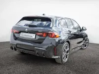 Gebraucht BMW 120 M Sport 156 PS (114 kW) 2026 Saphirschwarz Kleinwagen