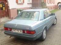 Gebraucht Mercedes 190 90 PS (66 kW) 1987 Blau Limousine