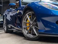 Gebraucht Ferrari 812 799 PS (587 kW) 2022 Blau Cabrio