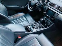 Gebraucht Skoda Superb 2015 Schwarz Limousine