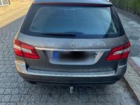 Second-hand Mercedes E250 204 CP (150 kW) 2010 Gri Break