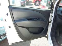 Gebraucht Fiat Doblò 90 PS (66 kW) 2012 Weiß Van / Kleinbus