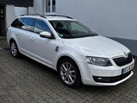 Gebraucht Skoda Octavia Elegance 140 PS (102 kW) 2014 Weiß Kleinwagen