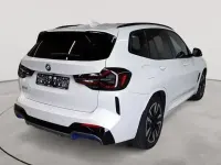Gebraucht BMW iX3 Sport Line 210 kW (286 PS) 2023 Weiß SUV