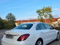 Gebraucht Mercedes C200 160 PS (117 kW) 2019 Weiß Limousine