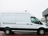 Używany Ford Transit Trend 131 KM (96 kW) 2024 Biały Minivan
