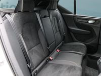 Gebraucht Volvo XC40 300 kW (408 PS) 2023 Weiß SUV