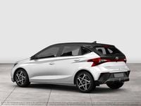 Neu Hyundai i20 Select 99 PS (72 kW) 2025 Weiß Limousine