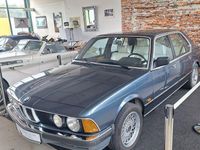 Gebraucht BMW 745 252 PS (185 kW) 1986 Blau Limousine