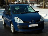 Second-hand Renault Clio II Expression 75 CP (55 kW) 2009 Albastru Berlinǎ