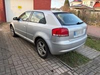 Gebraucht Audi A3 Attraction 105 PS (77 kW) 2003 Silber Kleinwagen