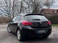 Gebraucht Opel Astra Design Edition 116 PS (85 kW) 2011 Schwarz Limousine