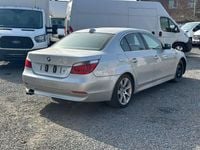 Second-hand BMW 525 218 CP (160 kW) 2005 Argintiu Berlinǎ