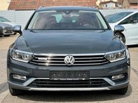 Gebraucht VW Passat Alltrack 239 PS (175 kW) 2018 Uranograu Kombi