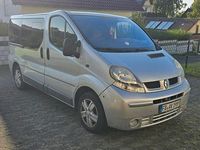 Gebraucht Renault Trafic 101 PS (74 kW) 2006 Silber Van / Kleinbus