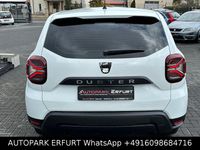 Używany Dacia Duster Acces 91 KM (66 kW) 2022 Biały SUV