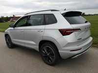 Neu Skoda Karoq SportLine 150 PS (110 kW) 2025 Reflexsilber metallic SUV