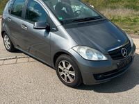 Gebraucht Mercedes A180 116 PS (85 kW) 2010 Grau Kleinwagen