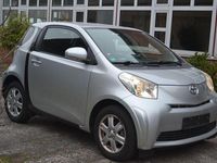 Gebraucht Toyota iQ 69 PS (50 kW) 2011 Silber Kleinwagen