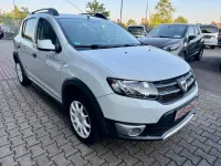 Gebraucht Dacia Sandero Prestige 90 PS (66 kW) 2015 Weiß SUV