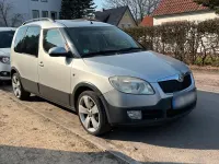 Gebraucht Skoda Roomster 105 PS (77 kW) 2007 Silber Van / Kleinbus