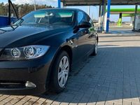 gebraucht BMW 320 i e90