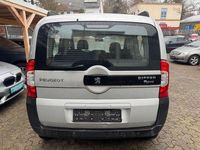 Gebraucht Peugeot TePee 73 PS (53 kW) 2010 Silber Kombi