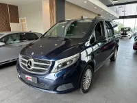 Gebraucht Mercedes V220 Edition 163 PS (119 kW) 2017 Blau Van / Kleinbus