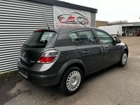 Gebraucht Opel Astra 90 PS (66 kW) 2009 Grau Limousine