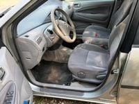 Gebraucht Toyota Prius 75 PS (55 kW) 2001 Silber Limousine
