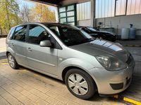 Gebraucht Ford Fiesta 69 PS (50 kW) 2007 Silber Kleinwagen