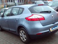 Gebraucht Renault Mégane Expression 101 PS (74 kW) 2011 Blau Limousine