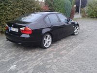 Gebraucht BMW 318 129 PS (94 kW) 2007 Schwarz metallic Limousine