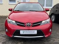 Gebraucht Toyota Auris Edition 99 PS (72 kW) 2013 Rot Limousine