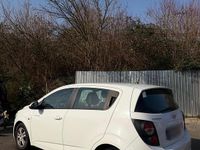 Gebraucht Chevrolet Aveo 100 PS (73 kW) 2011 Weiß Kleinwagen