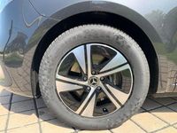 Gebraucht Mercedes V300 Style 237 PS (174 kW) 2025 Grau Van / Kleinbus