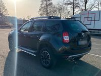 Gebraucht Dacia Duster Prestige 125 PS (91 kW) 2016 Grau SUV