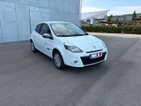 Gebraucht Renault Clio Night&Day 103 PS (75 kW) 2013 Weiß Kleinwagen