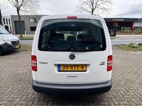 Gebraucht VW Caddy Trendline 105 PS (77 kW) 2012 Weiß Van / Kleinbus