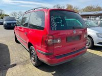 Gebraucht VW Sharan 116 PS (85 kW) 2009 Rot Van / Kleinbus