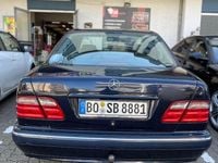 Second-hand Mercedes 240 170 CP (125 kW) 2000 Albastru Berlinǎ