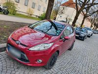 Gebraucht Ford Fiesta 97 PS (71 kW) 2009 Rot Kleinwagen