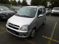 Używany Opel Agila 60 KM (44 kW) 2006 Srebrny Sedan/Limuzyna