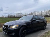 Gebraucht BMW 320 184 PS (135 kW) 2010 Schwarz Kombi