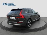 Gebraucht Volvo XC60 Plus 197 PS (144 kW) 2023 Platinum grey (grau) SUV