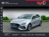 Gebraucht Hyundai i30 Intro Edition 120 PS (88 kW) 2021 Silber Limousine