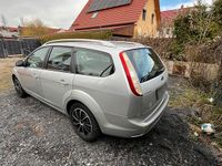 Gebraucht Ford Focus 101 PS (74 kW) 2009 Silber Kombi